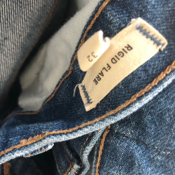 Madewell Rigid Flare Frayed Hem Denim Jeans - Picture 5 of 5